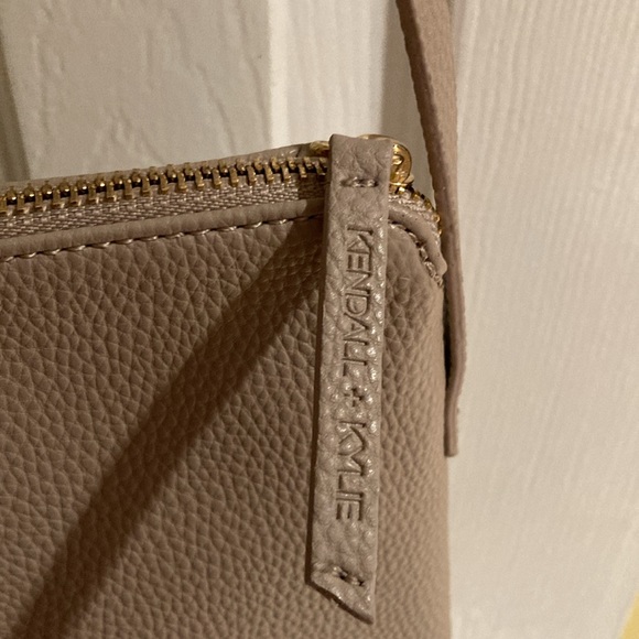 NWT Kendall + Kylie crossbody - Picture 8 of 10